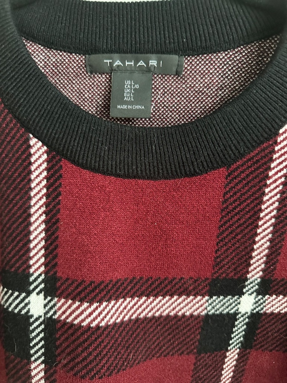 Tahari Women’s Plaid Sweater Size L Red Black Crewneck NWT Cozy Chic - Picture 3 of 13